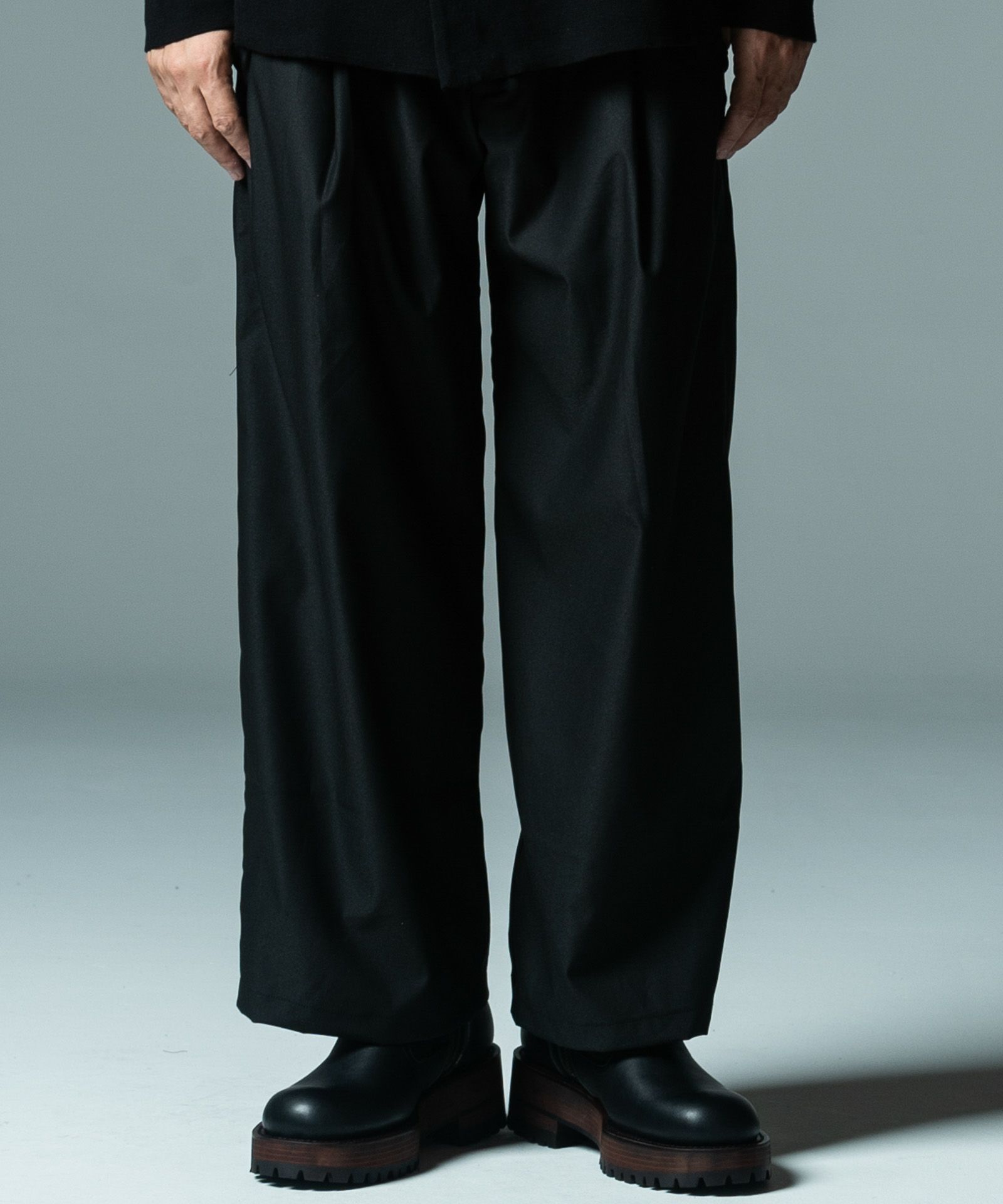 アンノウンテーラードスラックス(glamb/グラム) GB0422/P13 