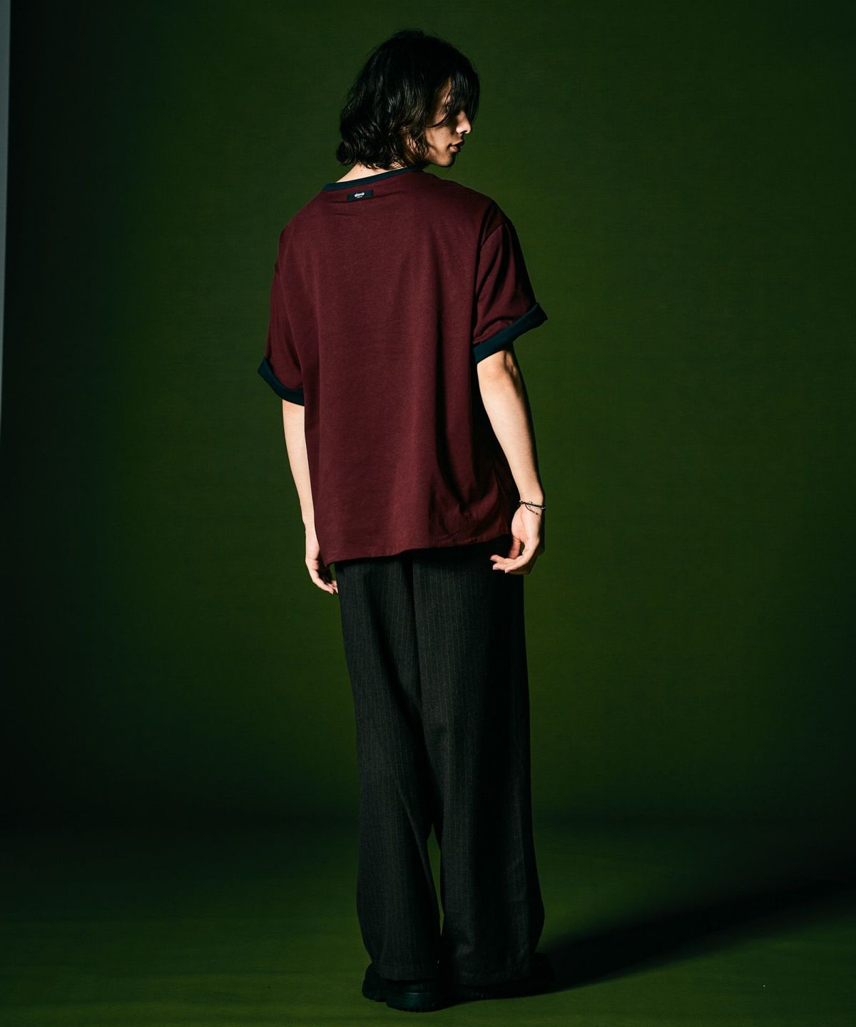 Reversible (Navy×Wine)　H:186 / B:84 / W:77 / H:86 着用サイズ:M
